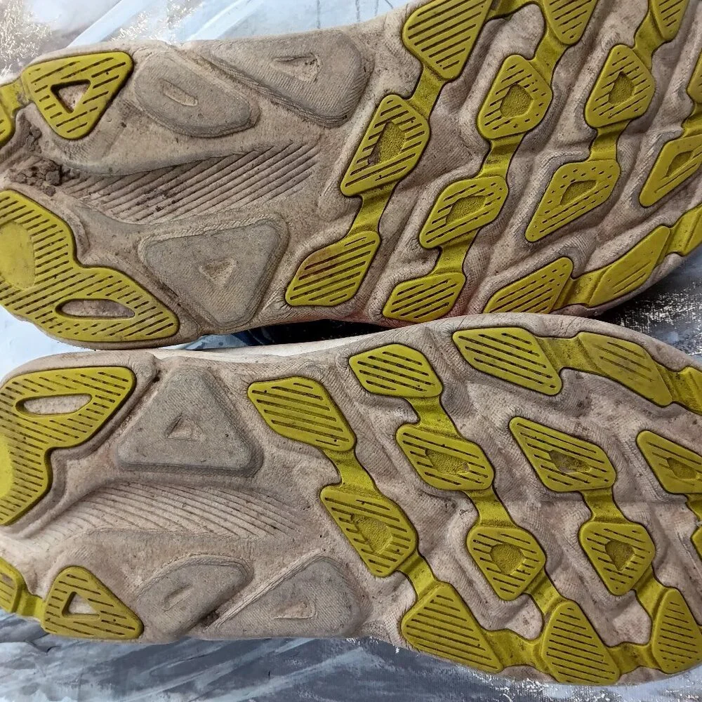 Hoka women's sneakers - Picture 4 of 4